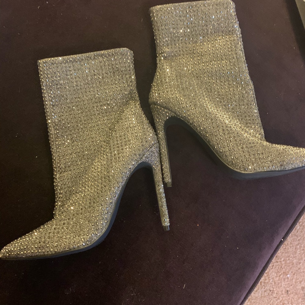 Sparkly steve madden boots NEW
